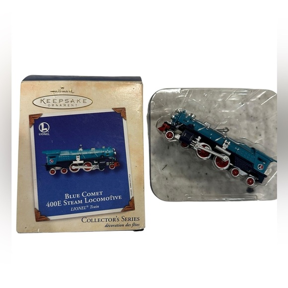 2002 Hallmark Ornament Lionel Blue Comet 400E Steam NIB
Locomotive # 7 in Series - Picture 2 of 4